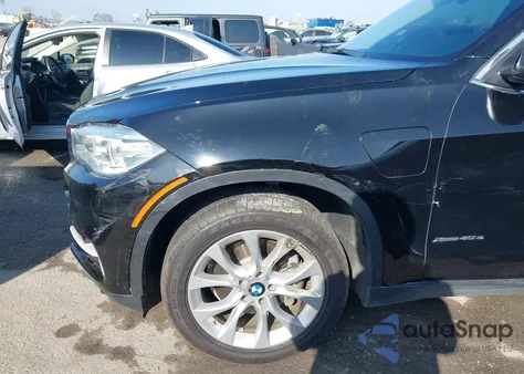 2016 BMW X5 Edrive xDrive40E z USA, uszkodzony, nr VIN 5UXKT0C55G0S79560
